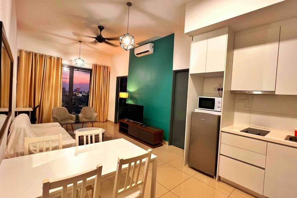 Cozy Aera Residence / Free Wi-Fi Netflix / Sunway Петалінг-Джая Екстер'єр фото